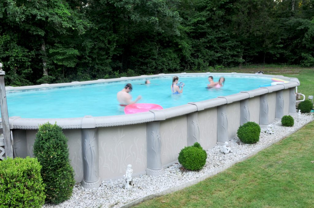Oval-Shape Above-Ground Swimming Pool