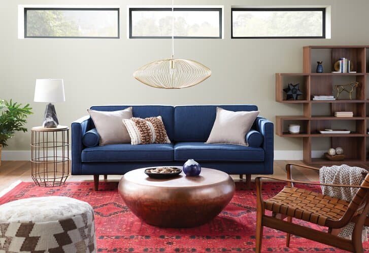 How to Decorate with a Navy Blue Couch – 16 Ideas